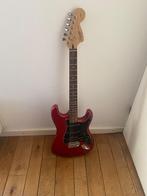 Fender squier met amp, Muziek en Instrumenten, Ophalen, Zo goed als nieuw, Elektrisch, 6-snarig