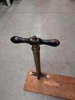 Antieke messing Dunlop bandenpomp uit de jaren 20e/ 30e., Antiek en Kunst, Antiek | Gereedschap en Instrumenten, Ophalen