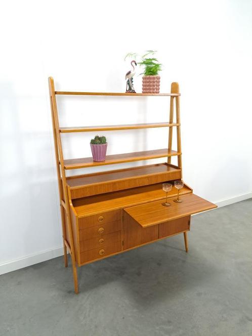Teak fineer kast uit Zweden, legplank en uitschuif plank, Huis en Inrichting, Kasten | Wandmeubels, Gebruikt, 150 tot 200 cm, Minder dan 150 cm