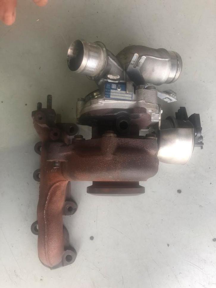 Turbo::VW KKK Turbo 04B 253 019G (cartridge is vast gelopen), Auto-onderdelen, Motor en Toebehoren, Volkswagen, Gebruikt, Ophalen of Verzenden