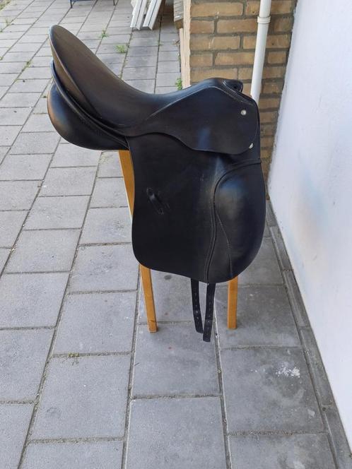 Spring- en dressuurzadel en scheerapparaat, Dieren en Toebehoren, Paarden en Pony's | Zadels, Gebruikt, Dressuur, Ophalen