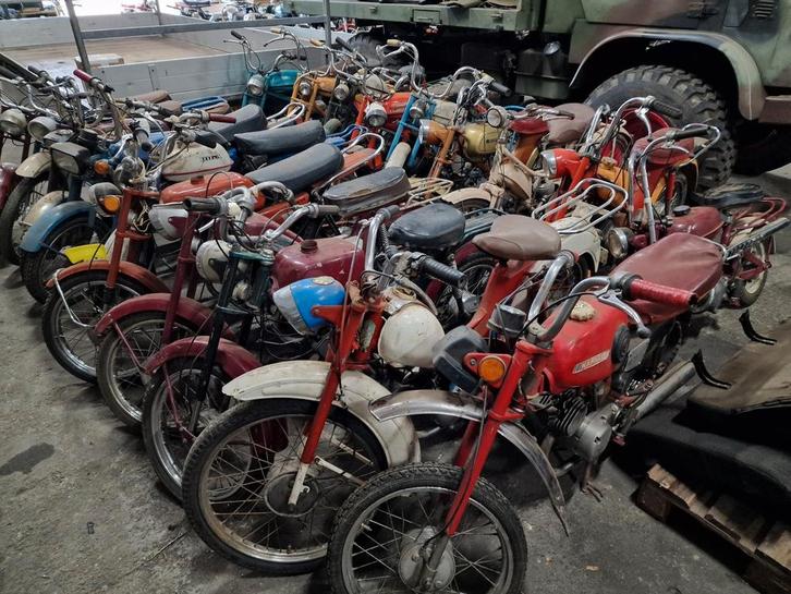 Grote partij van 28 oldtimers, alles in 1 koop., Fietsen en Brommers, Brommers | Oldtimers, Overige merken, Ophalen