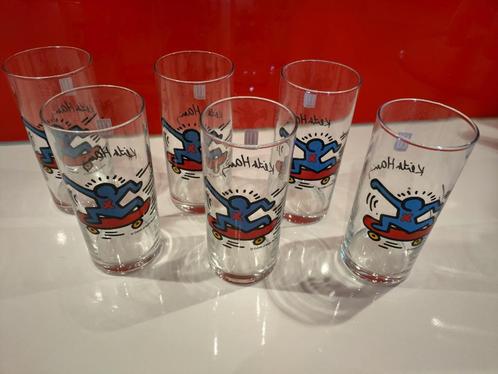 Keith Haring "Skater" glazen Nieuw !!, Verzamelen, Glas en Borrelglaasjes, Nieuw, Frisdrankglas, Ophalen of Verzenden