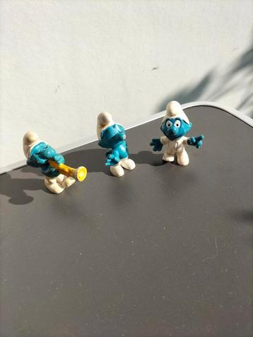 3 smurfjes  beschikbaar voor biedingen