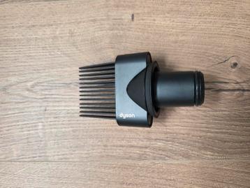 Nieuwe Dyson opzetkam met brede tanden beschikbaar voor biedingen