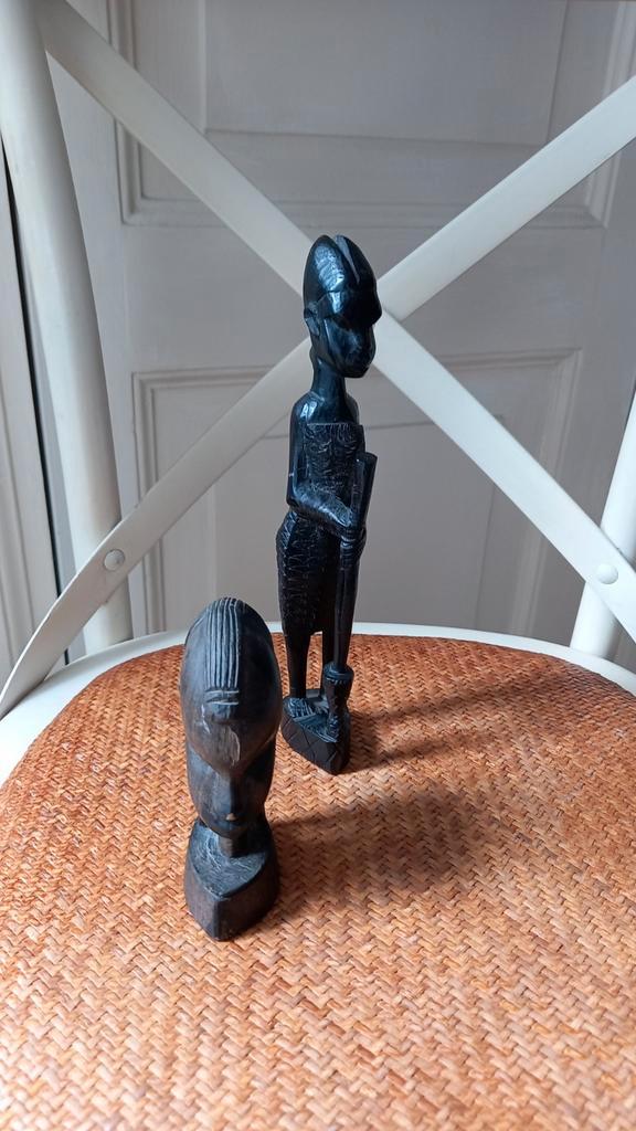 2 Afrikaanse beelden van Ebbenhout, Verzamelen, Beelden en Beeldjes, Zo goed als nieuw, Mens, Ophalen of Verzenden