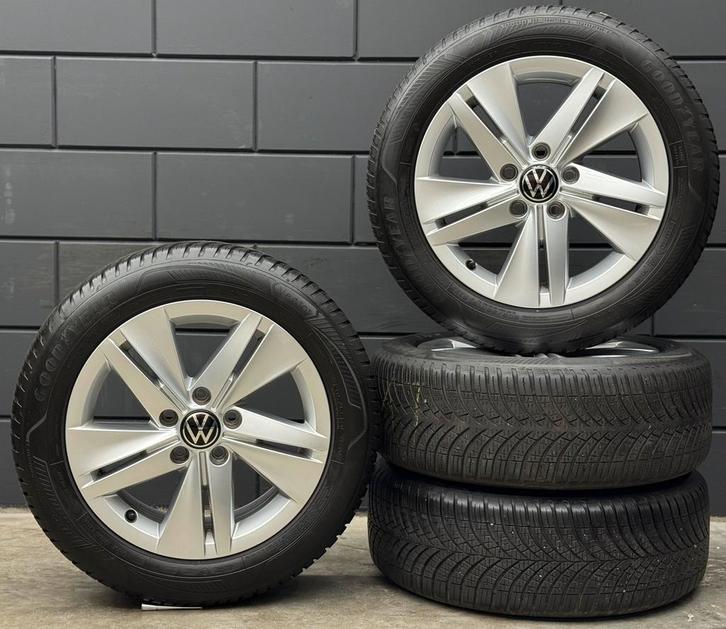 Originele 16 inch VW Golf 8 Norfolk 5x112 ET48 All Season, Auto-onderdelen, Banden en Velgen, Banden en Velgen, All Season, 16 inch