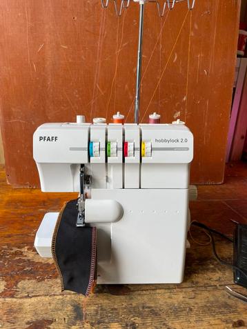 Pfaff hobbylock 2.0 beschikbaar voor biedingen