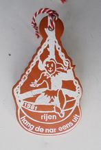 Leren carnaval insigne tooken RIJEN NB hang de nar eens uit., Ophalen of Verzenden, Gebruikt