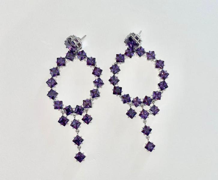 Otazu paarse kristallen oorbellen – elegant & nieuw, Sieraden, Tassen en Uiterlijk, Oorbellen, Zo goed als nieuw, Overige materialen