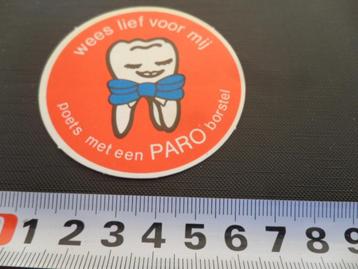 sticker wees lief voor mij Poets met een PARO borstel  beschikbaar voor biedingen