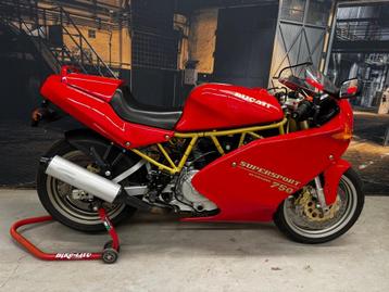 Ducati 750 ss 18000 km!!!  beschikbaar voor biedingen