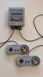 Nintendo Super Famicom Mini (SNES), Spelcomputers en Games, Spelcomputers | Nintendo Super NES, Ophalen, Zo goed als nieuw, Met 2 controllers