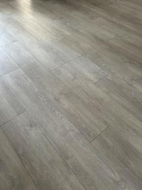 Gratis: grijze / whitewash PVC vloer, +/- 60 m2, Huis en Inrichting, Stoffering | Vloerbedekking, Gebruikt, Overige typen, Grijs