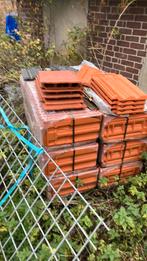 Nieuwe vlakke mulde pan. Kleur rood, Doe-het-zelf en Verbouw, Dakpannen en Dakbedekking, Ophalen, Steen of Klei, Nieuw, 15 m² of meer