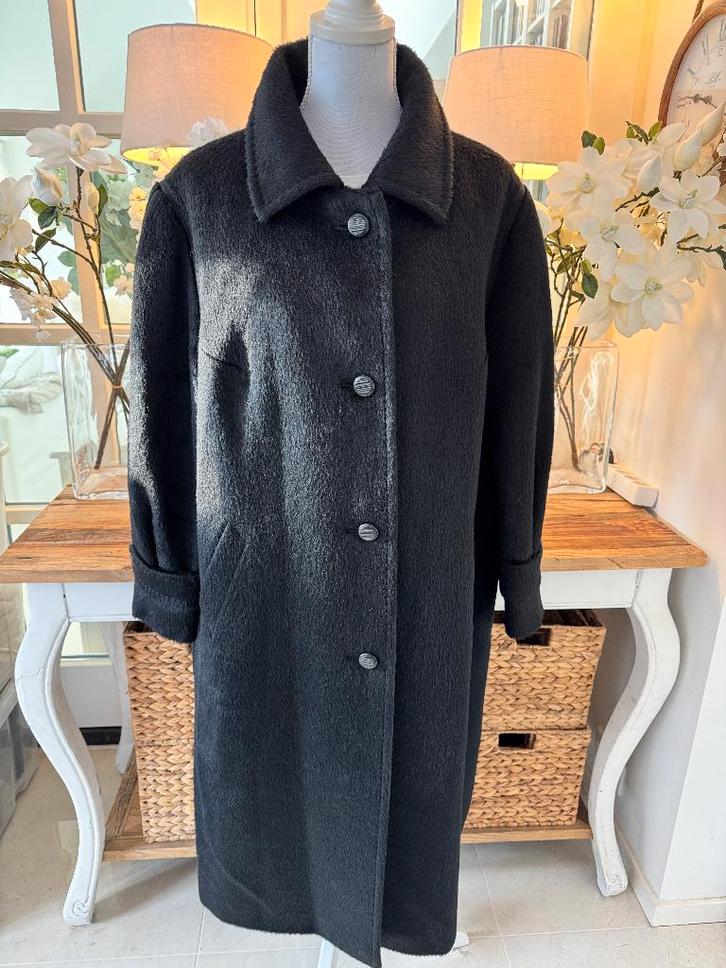 Zwarte Alpaca jas Modell, 42/XL, perfecte, nieuwe staat., Kleding | Dames, Jassen | Winter, Nieuw, Maat 42/44 (L), Zwart, Ophalen of Verzenden