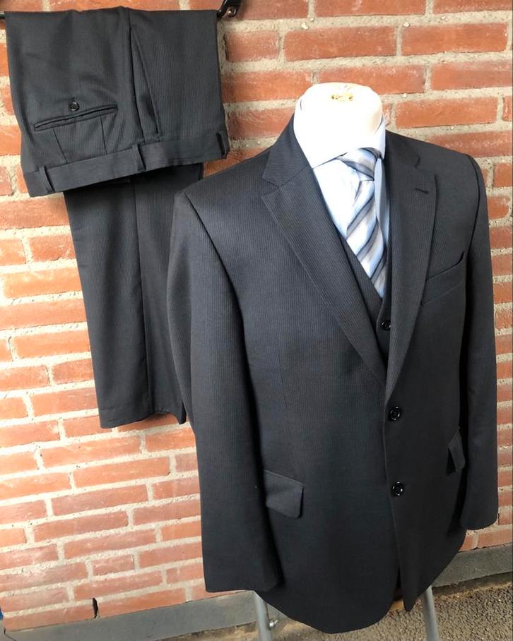 Van Gils 3- delig pak Super 120’S Virginwol Mt 50, Kleding | Heren, Kostuums en Colberts, Zo goed als nieuw, Maat 48/50 (M), Grijs