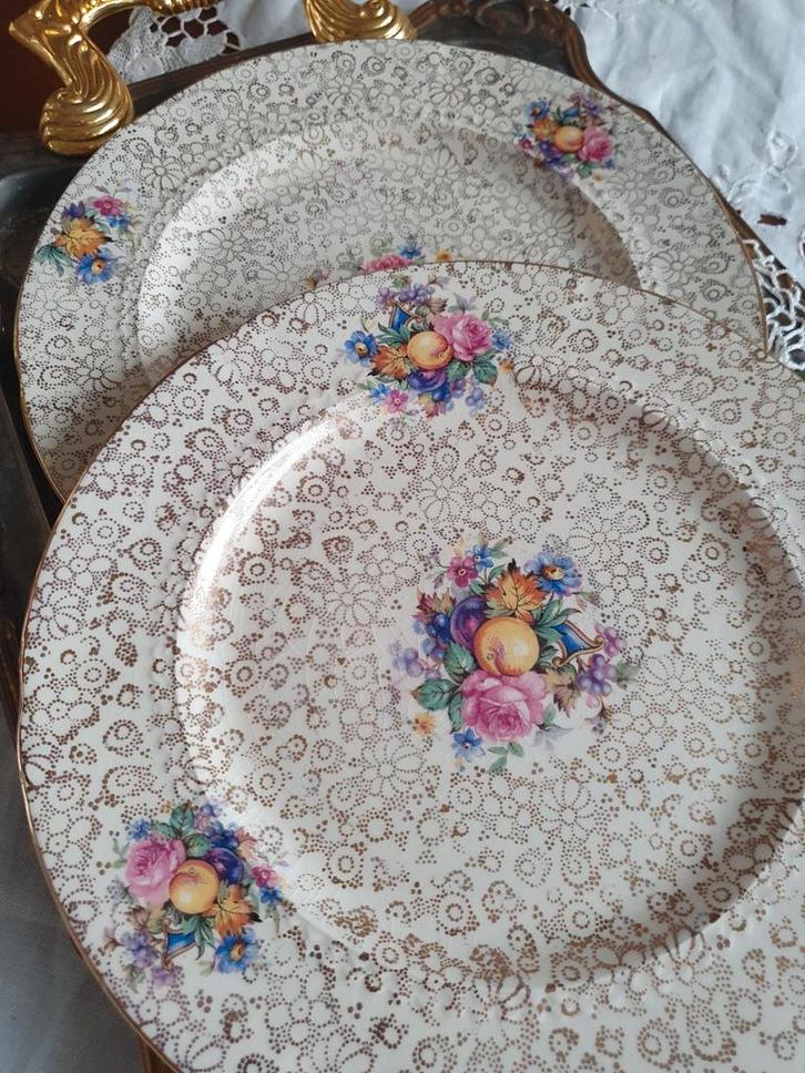 Vintage H&K Tunstall borden twee stuks, Antiek en Kunst, Antiek | Servies los, Ophalen of Verzenden