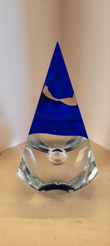 Svoboda Glazen Piramide - Blauw beschikbaar voor biedingen