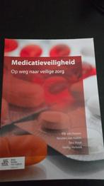 Medicatieveiligheid - Op weg naar veilige zorg, Boeken, Ophalen of Verzenden, Zo goed als nieuw, Overige onderwerpen, Elly van Haaren, Nicolien van Halem, Tera Stuut, Henny Verbeek