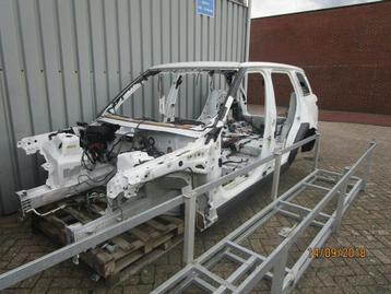 Range Rover Sport Chassis Koets Snijdeel Achterscherm beschikbaar voor biedingen