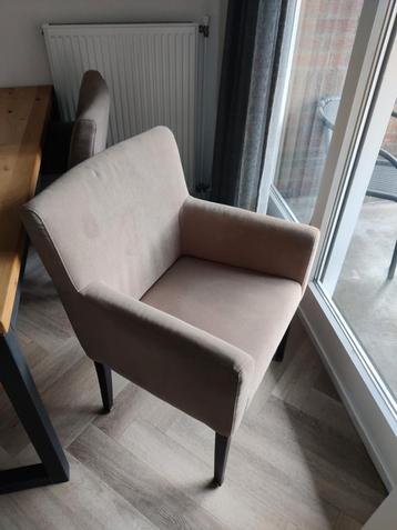 Vier eetkamerstoelen - meenemen voor een kratje bier! beschikbaar voor biedingen
