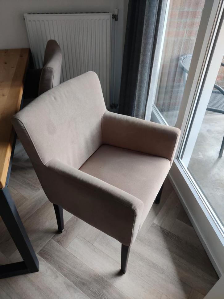 Vier eetkamerstoelen - meenemen voor een kratje bier!, Huis en Inrichting, Stoelen, Gebruikt, Vier, Hout, Stof, Bruin, Ophalen