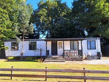 Te koop: Ruim chalet met tuin op recent gerenoveerde camping beschikbaar voor biedingen