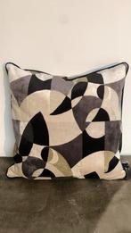 Kussen zwart beige print, Huis en Inrichting, Woonaccessoires | Kussens, Ophalen of Verzenden, Nieuw, Zwart, Vierkant