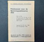Pensioenwet voor spoorwegambtenaren 1925 (herdruk 1945), Verzamelen, Spoorwegen en Tramwegen, Ophalen of Verzenden, Gebruikt, Trein