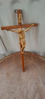 kruis met houten corpus., Verzamelen, Religie, Ophalen of Verzenden, Gebruikt, Overige typen, Christendom | Katholiek