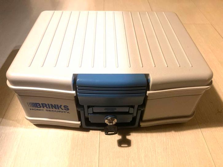 Brinks home security geld docu kluis koffer met sleutel, Huis en Inrichting, Brandblussers en Brandkasten, Zo goed als nieuw, Brandkast
