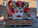 Carnavalswagen Venetiaans masker, Ophalen, Zo goed als nieuw