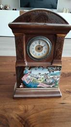 Antiek aardewerk klok., Antiek en Kunst, Ophalen of Verzenden
