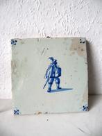 Delftse Tegel soldaat 17e eeuw, Antiek en Kunst, Ophalen of Verzenden