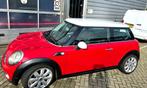 2008. Mini Cooper 1.6 chili Rood, Auto's, Mini, Voorwielaandrijving, Zwart, 4 cilinders, 4 stoelen