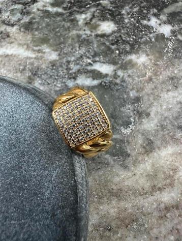 18K Gouden Cubaanse Ring met Edelstenen beschikbaar voor biedingen