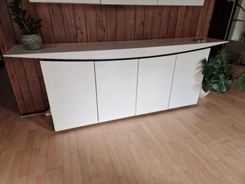Dressoir beschikbaar voor biedingen