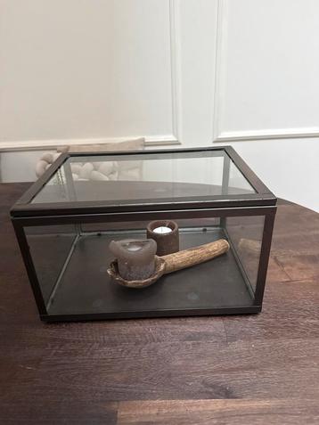 Industrieel Vitrinekastje / Decoratiekastje beschikbaar voor biedingen