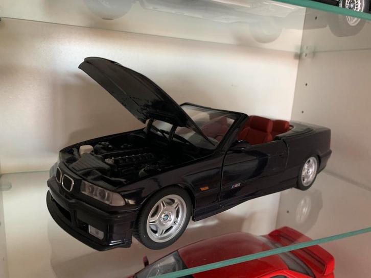BMW e36 M3 Cabriolet  techno violet 1:18, Hobby en Vrije tijd, Modelauto's | 1:18, Zo goed als nieuw, Auto, UT Models, Verzenden