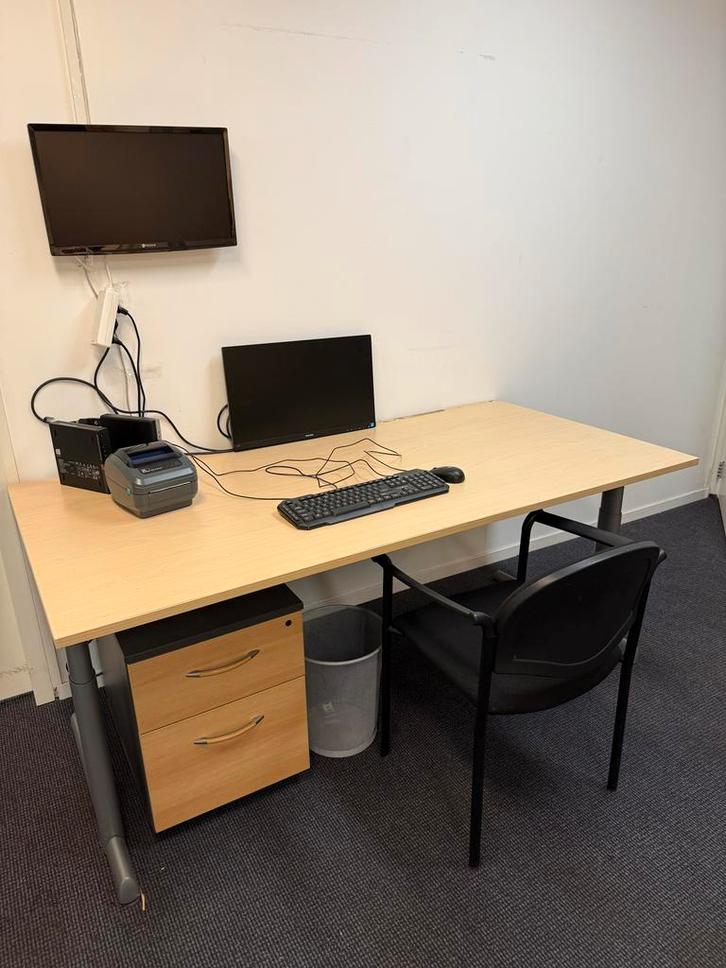 Bureau 180cm inclusief ladekast, Huis en Inrichting, Bureaus, Gebruikt, Bureau, In hoogte verstelbaar, Ophalen of Verzenden