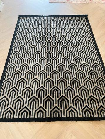 Zuiver Dutchbone Loods 5 vloerkleed Beverly zwart 170x240 cm beschikbaar voor biedingen