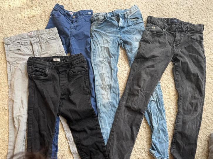 Pakket merk jongens broeken, Kinderen en Baby's, Kinderkleding | Kinder-kledingpakketten, Gebruikt, Maat 140, Ophalen of Verzenden