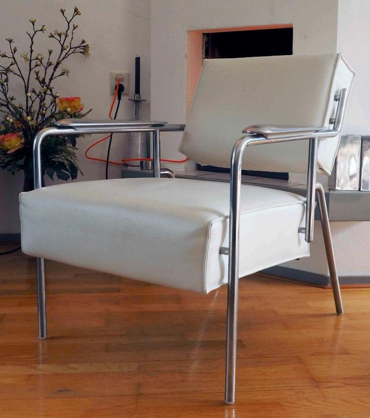 Spunk fauteuil wit | Roderick Vos | Design on Stock, Huis en Inrichting, Fauteuils, Gebruikt, Overige materialen, 50 tot 75 cm
