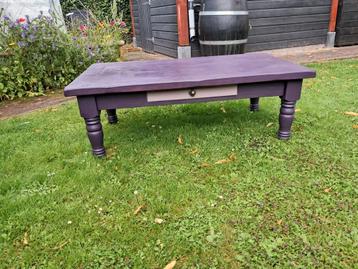 Gratis salontafel beschikbaar voor biedingen