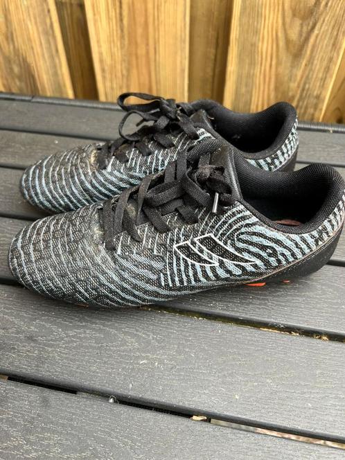 Voetbalschoenen 36, Sport en Fitness, Voetbal, Zo goed als nieuw, Schoenen, Maat XS of kleiner, Ophalen of Verzenden
