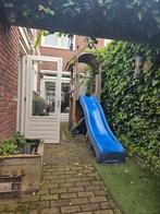 Stevig houten Speeltoestel met vlaggenmast en glijbaan., Ophalen, Gebruikt, Glijbaan