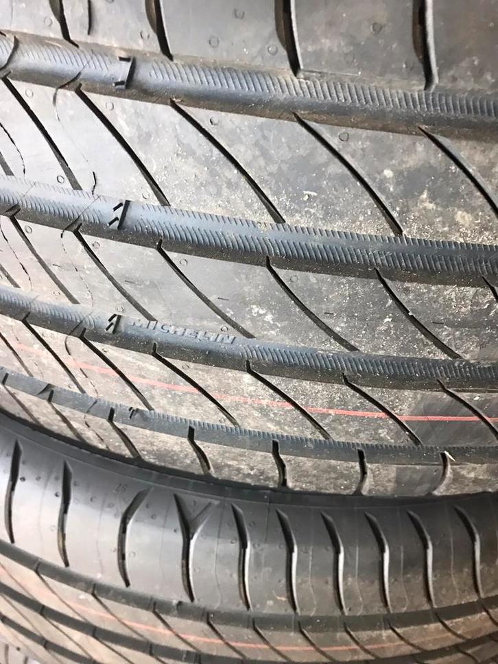 “195 55 16 Michelin. Demo. Puntjes zitten er nog op”, Auto-onderdelen, Banden en Velgen, Band(en), Zomerbanden, 16 inch, 195 mm