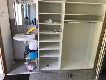 Slizing linnenkast met interieur wit en 3 schuifdeuren, 250 