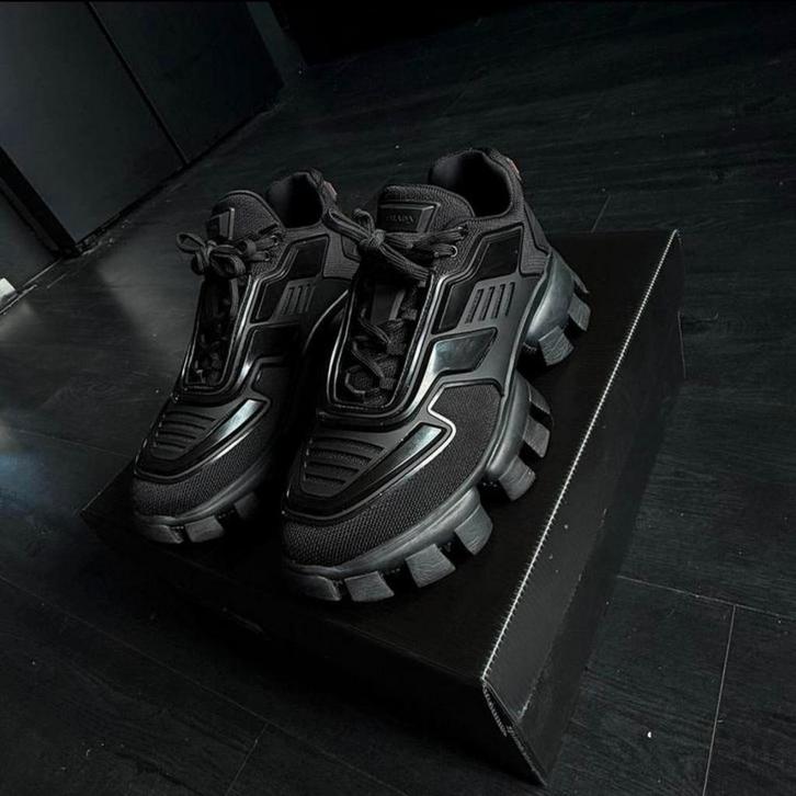 Prada cloudbust thunder, Kleding | Heren, Schoenen, Zo goed als nieuw, Zwart, Ophalen of Verzenden